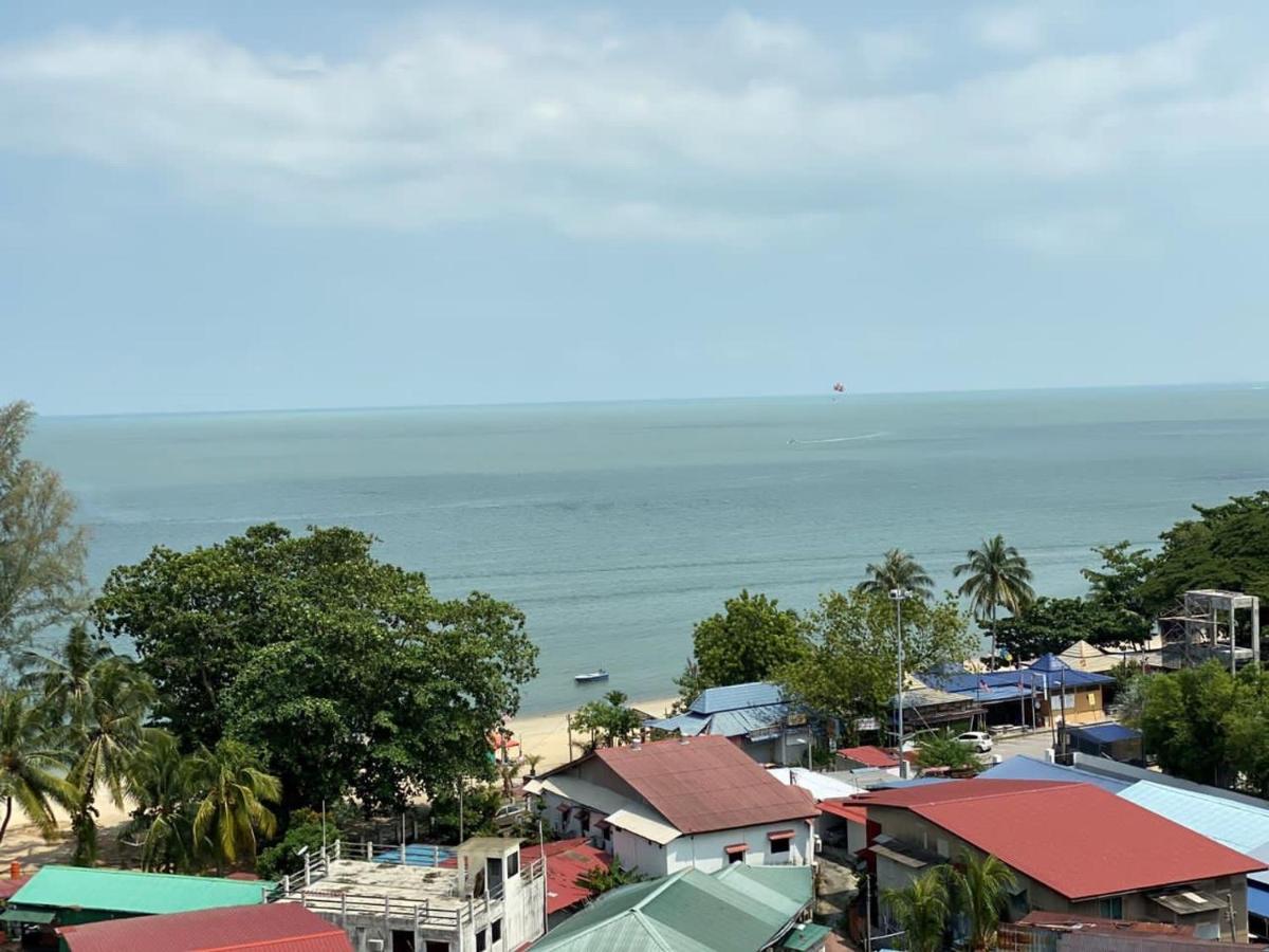 By The Sea Beachfront Penang บาตูเฟอริงกี ภายนอก รูปภาพ
